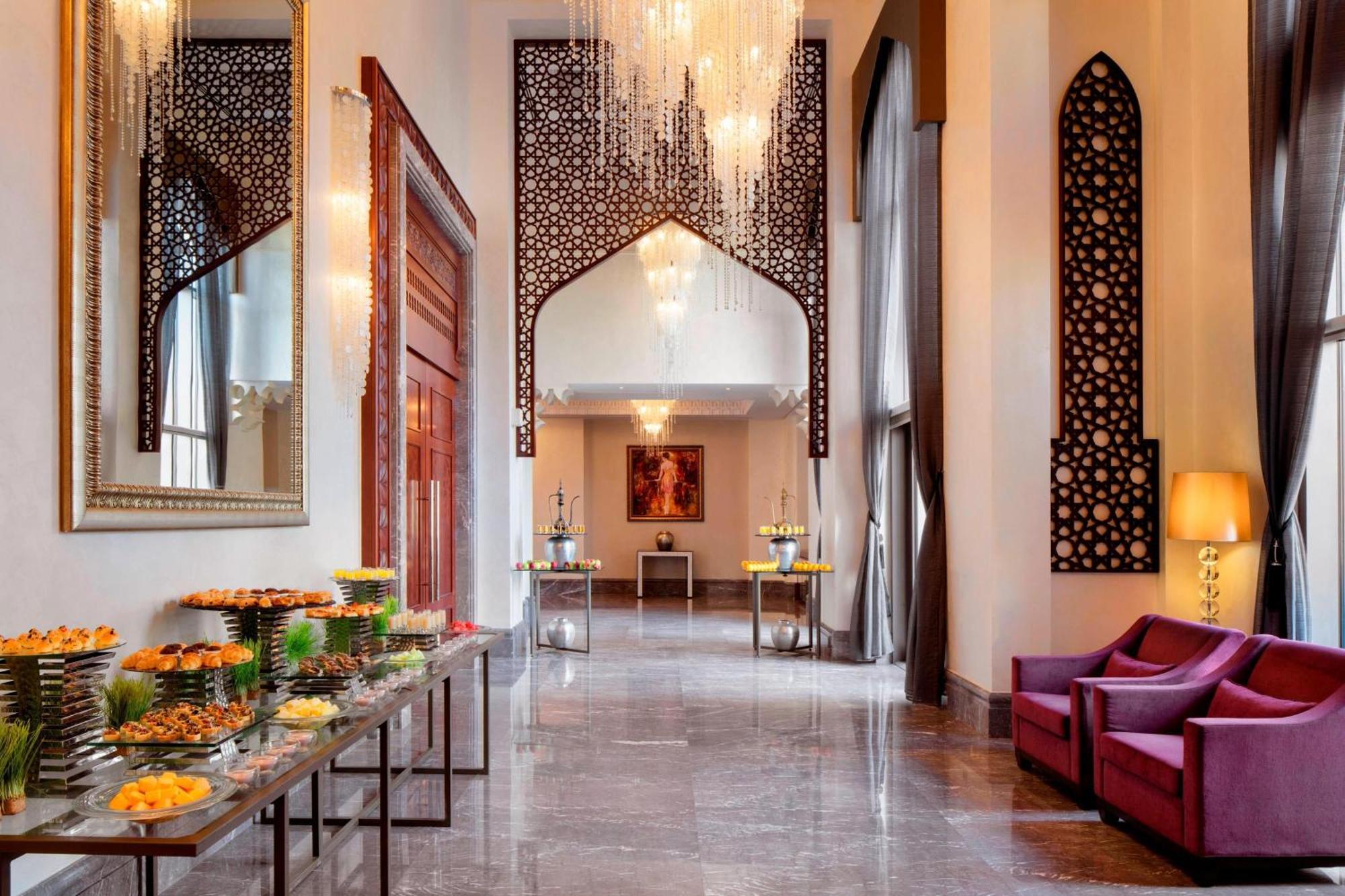 Ajman Saray, A Luxury Collection Resort, Ajman Extérieur photo The lobby of the hotel
